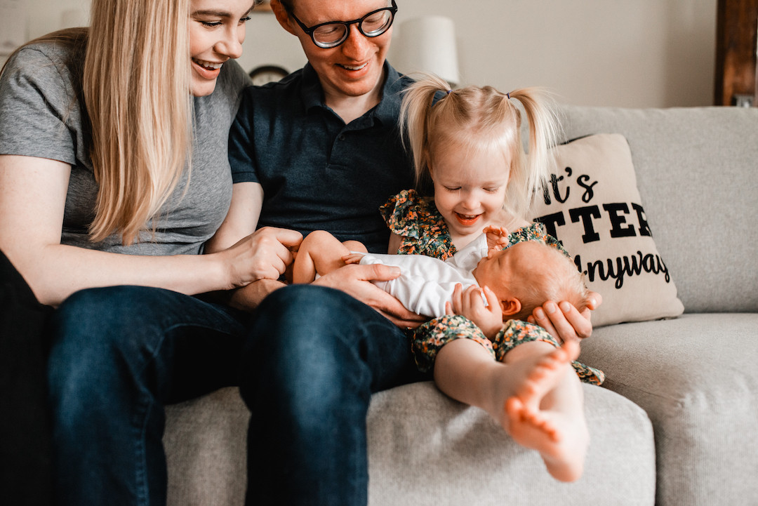 Relaxed lifestyle newborn photography session at home in Omaha, Nebraska