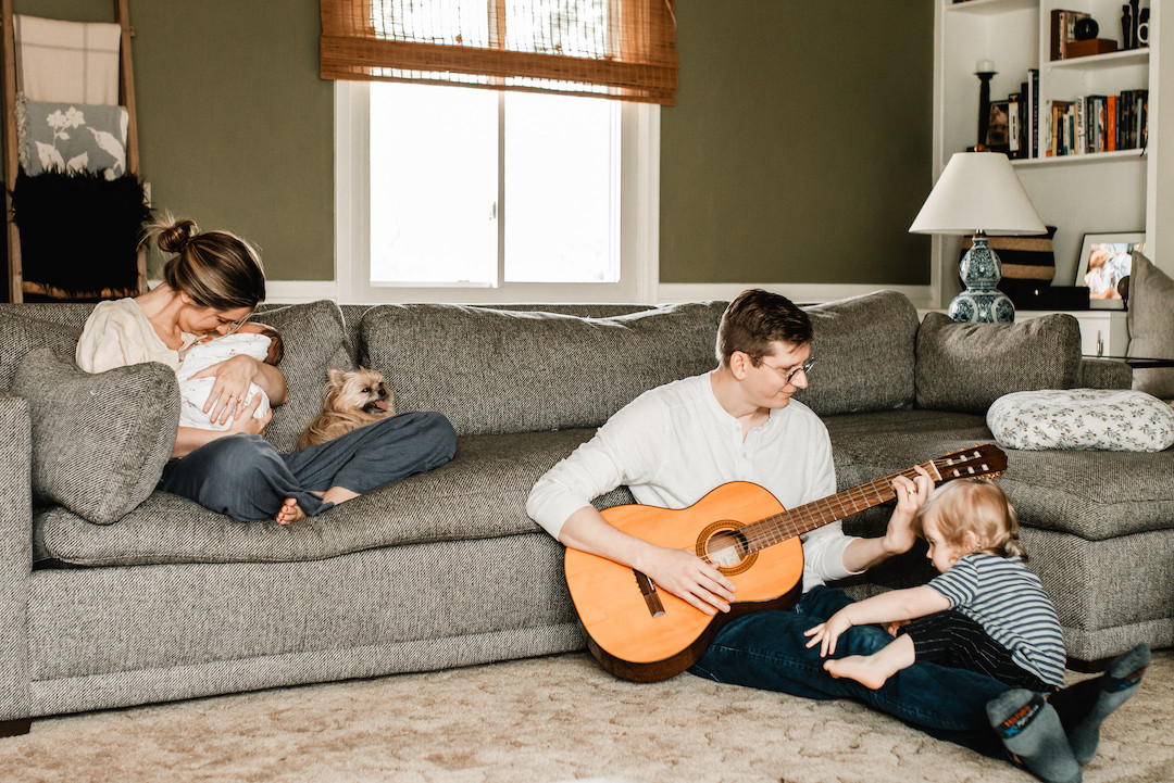 Authentic lifestyle newborn photography session inside an Omaha home